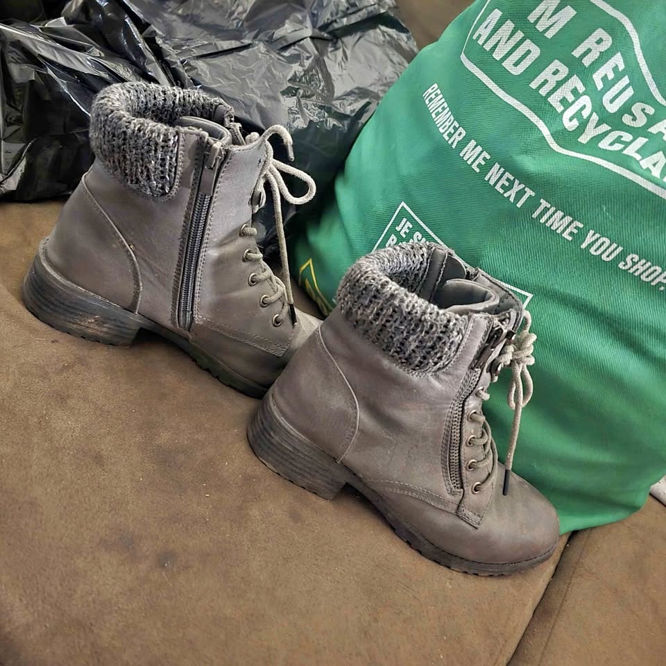 Size 7 Cute Boots