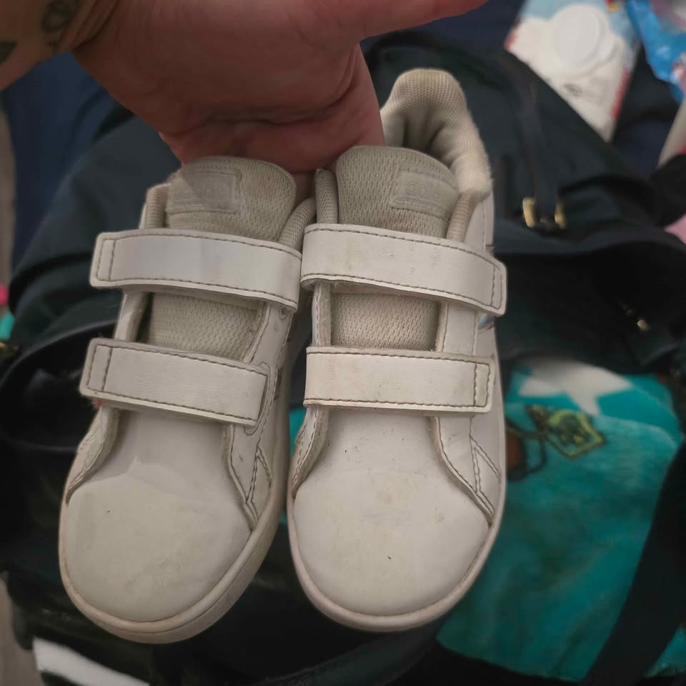 Kids adidas shoes - photo 2