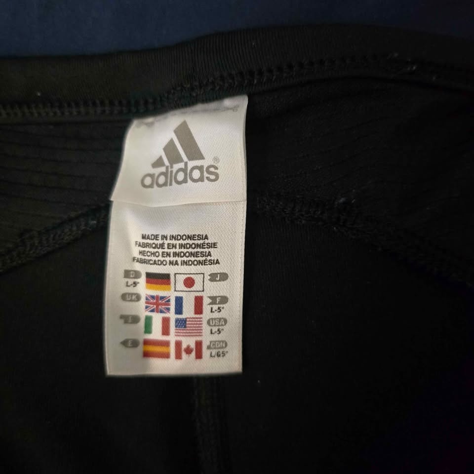 Adidas Shorts - photo 2