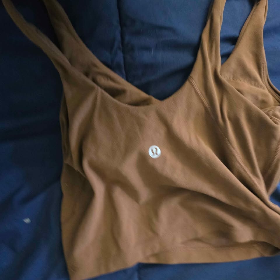 Lululemon top size 4 - photo 2