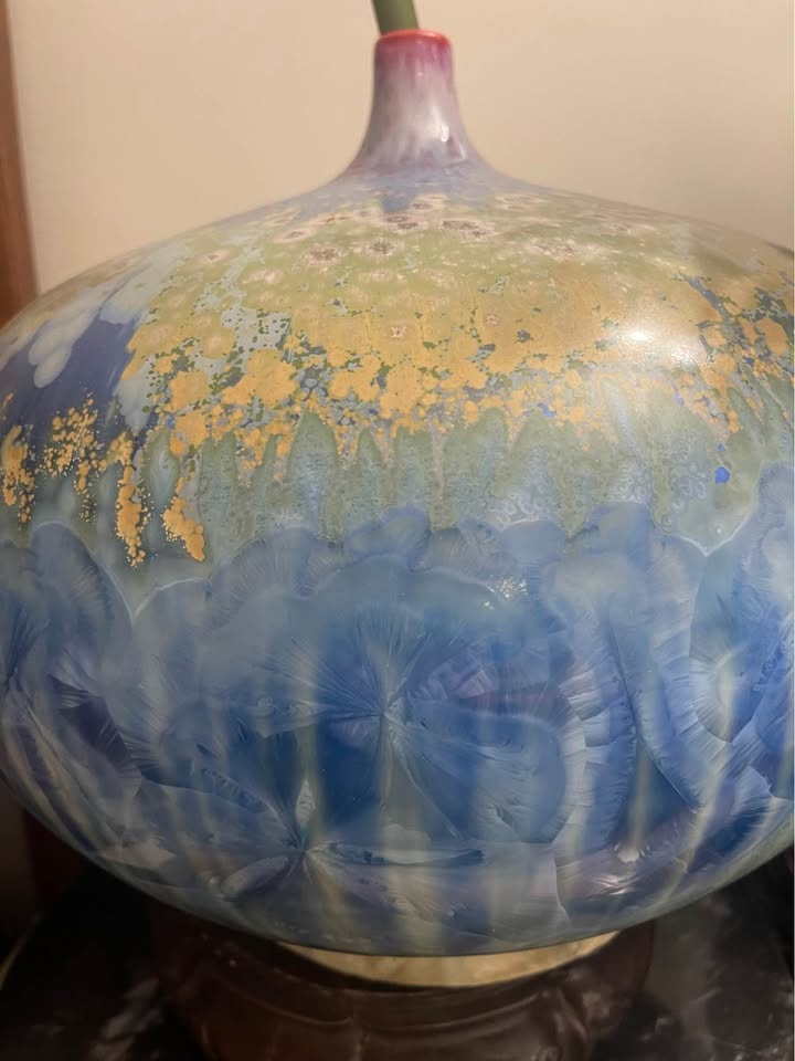 Gorgeous Blue Green Gold Crystalline Glaze Vase w/ Stand - photo 2
