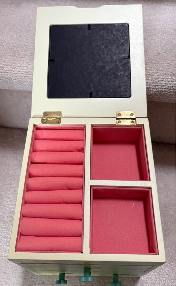 New Green Plaid Floral Jewelry Box with Photo Frame & Drawers - photo 2