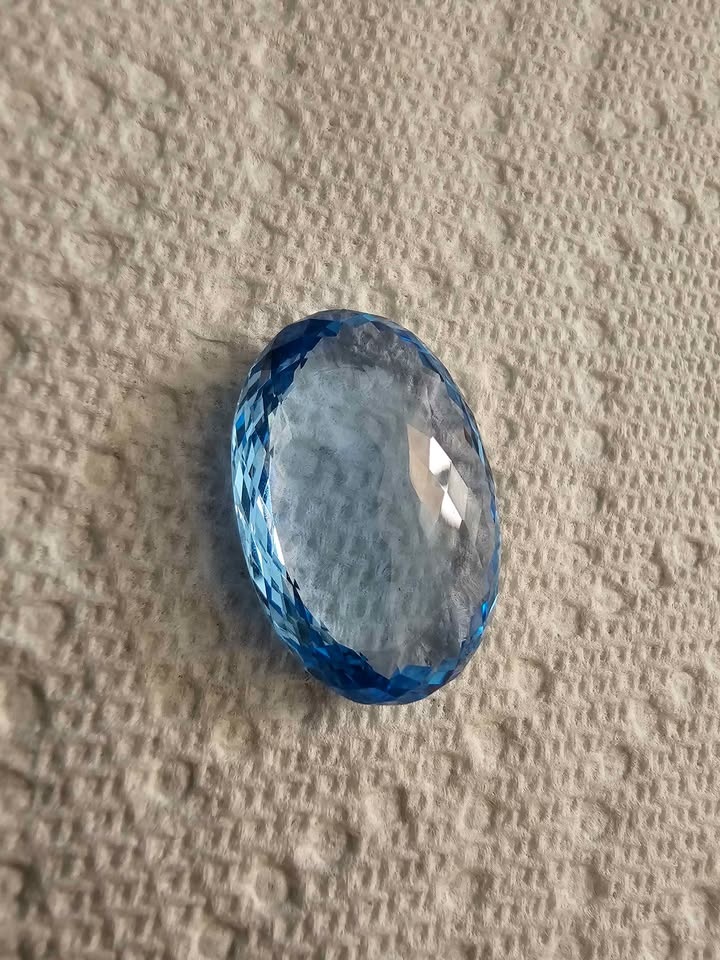 Natural Vivid Blue Topaz Oval Cut Gemstone 44.44 ct - photo 5