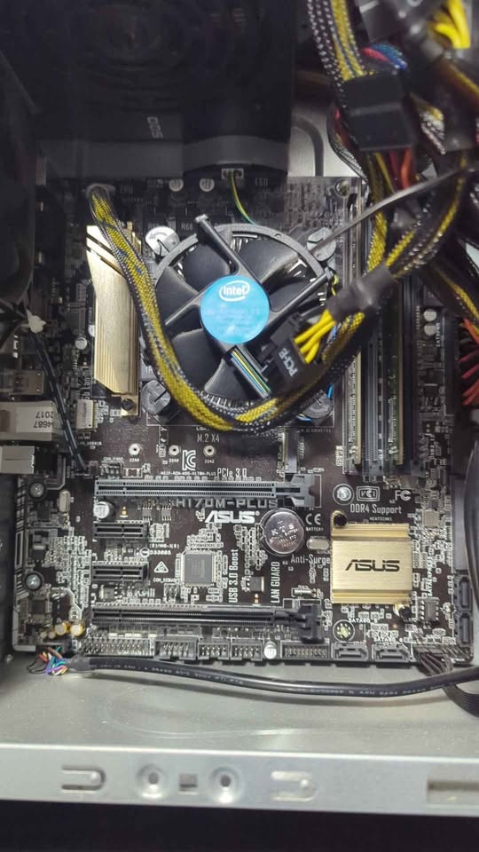ASUS Desktop PC - photo 2