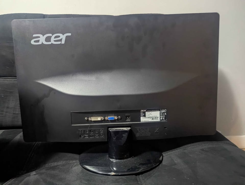 Acer 21.5 inch Monitor - photo 3