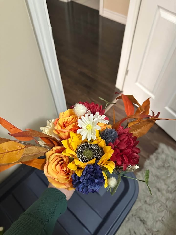 Bouquet & Boutonniere - photo 2