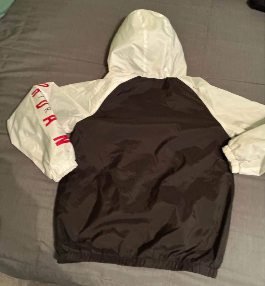 Nike Air Jordan Windbreaker Youth Size Large - photo 5