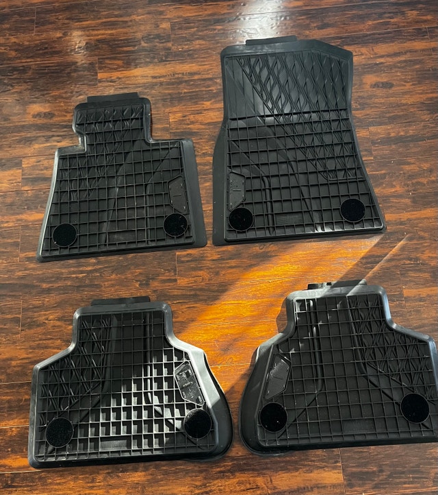 BMW Floor Mats X5, X6 & X7 Part no: 51472458551 (2019-2024) - photo 2