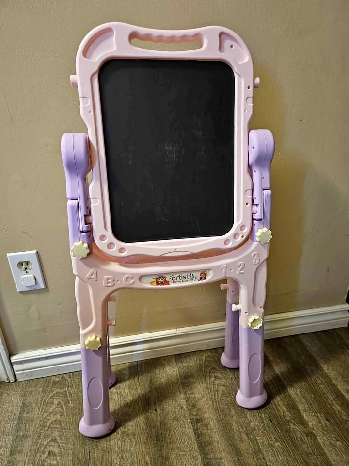Kids chalk and white board