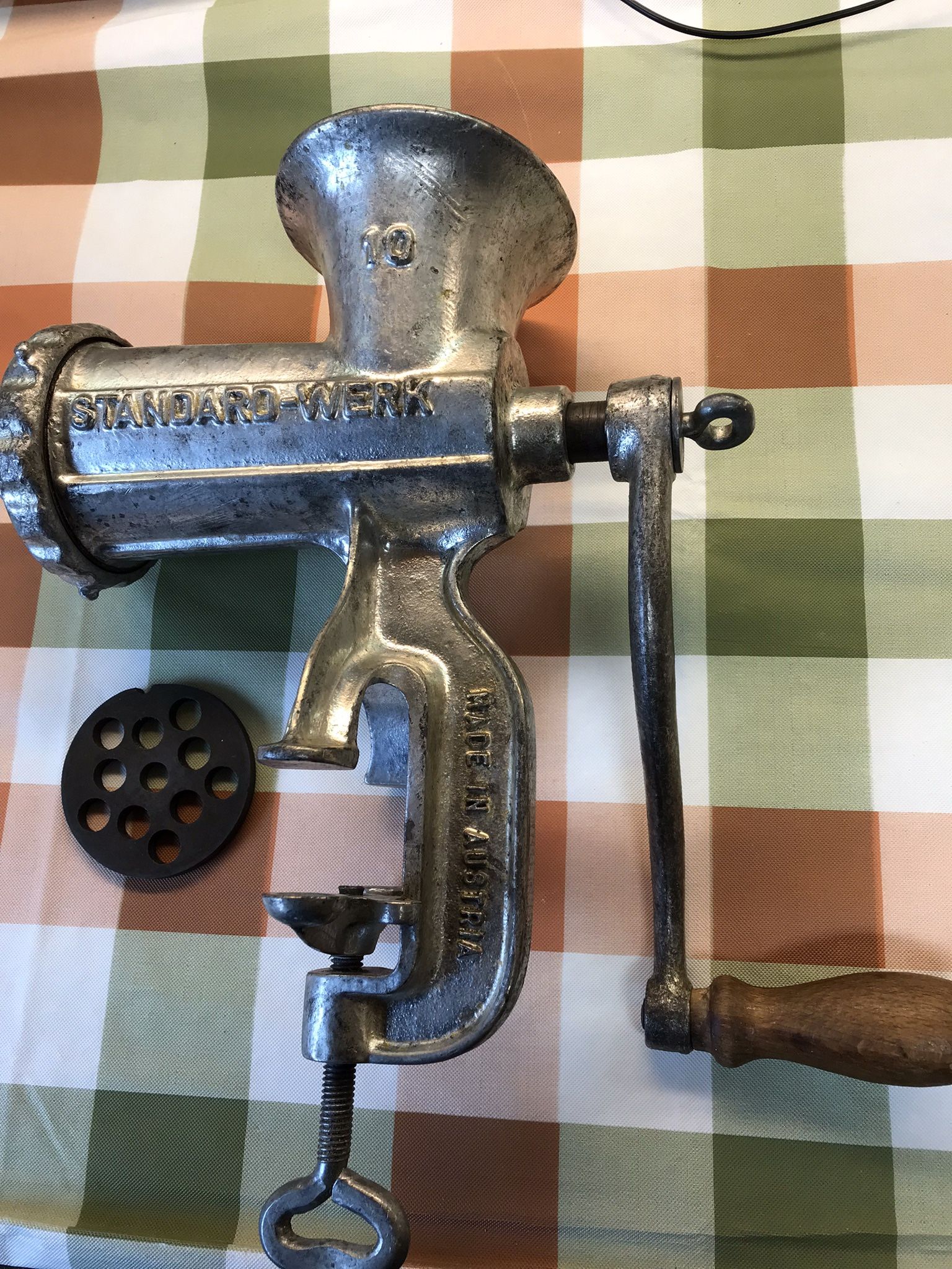 VINTAGE MANUAL STANDARD WERK #10 MEAT GRINDER