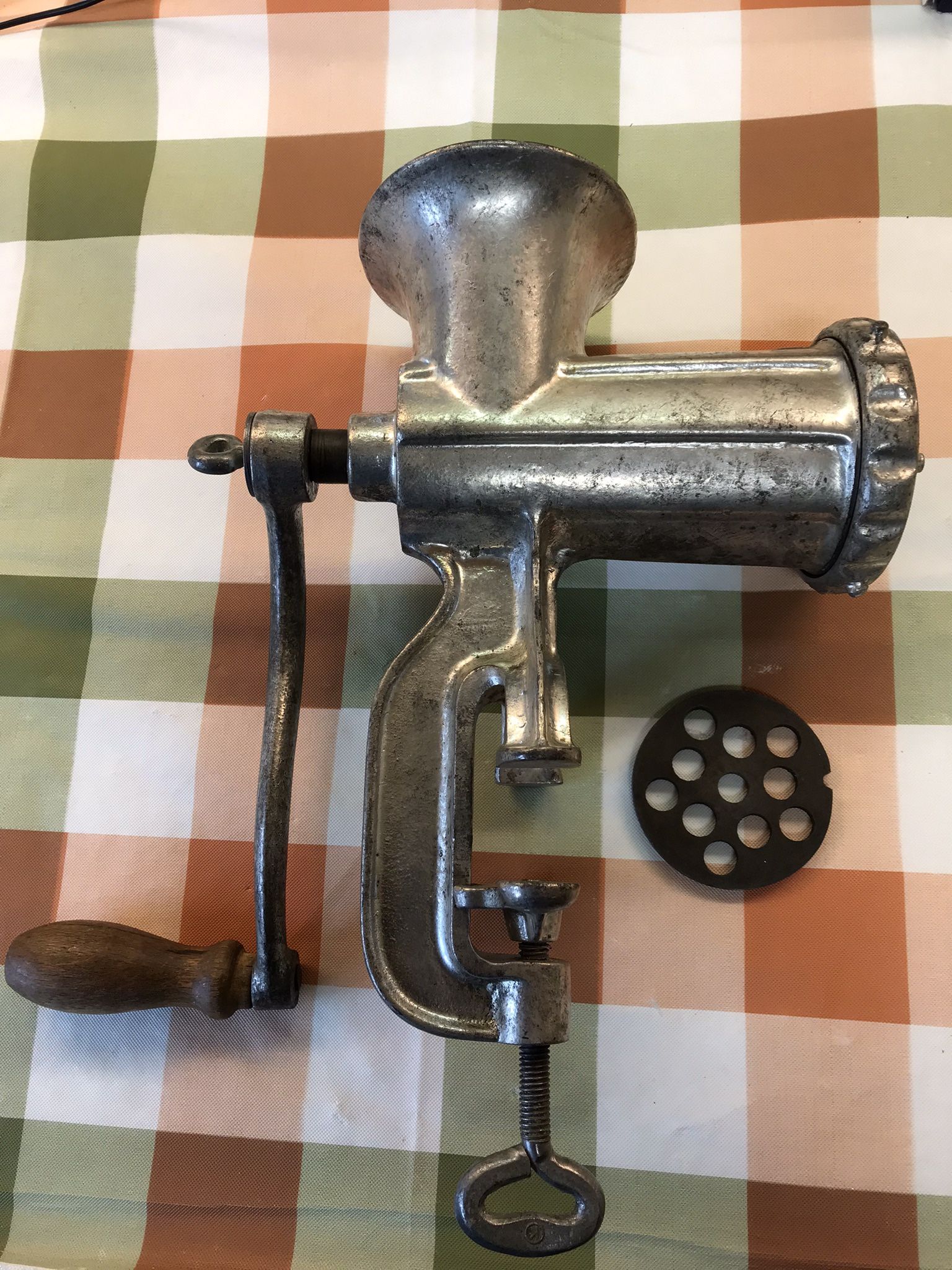 VINTAGE MANUAL STANDARD WERK #10 MEAT GRINDER - photo 2
