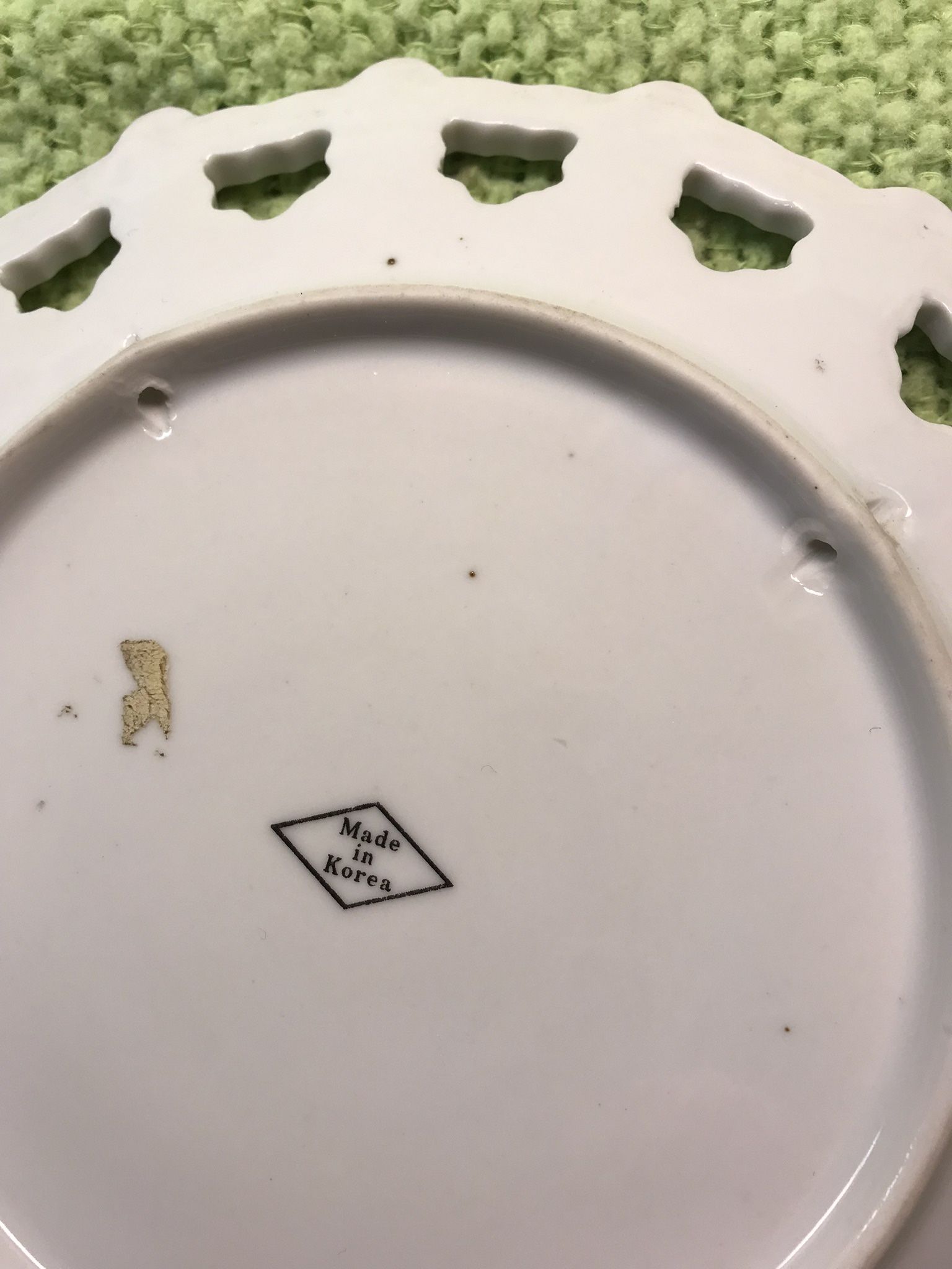 Set of 8 Vintage Porcelain Collector Plates - photo 3