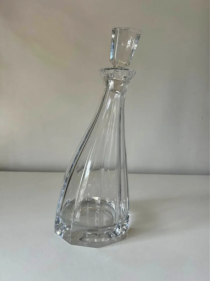 Mikasa “Windswept” Crystal Decanter - 1L thumbnail