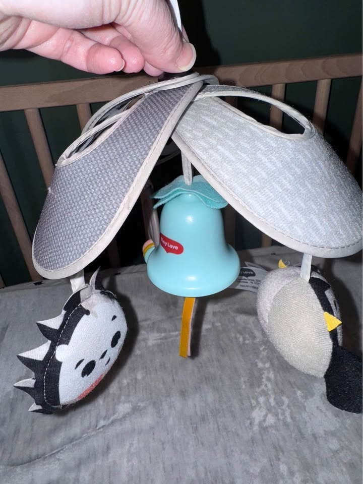 Mobile pack n play tiny love - photo 3