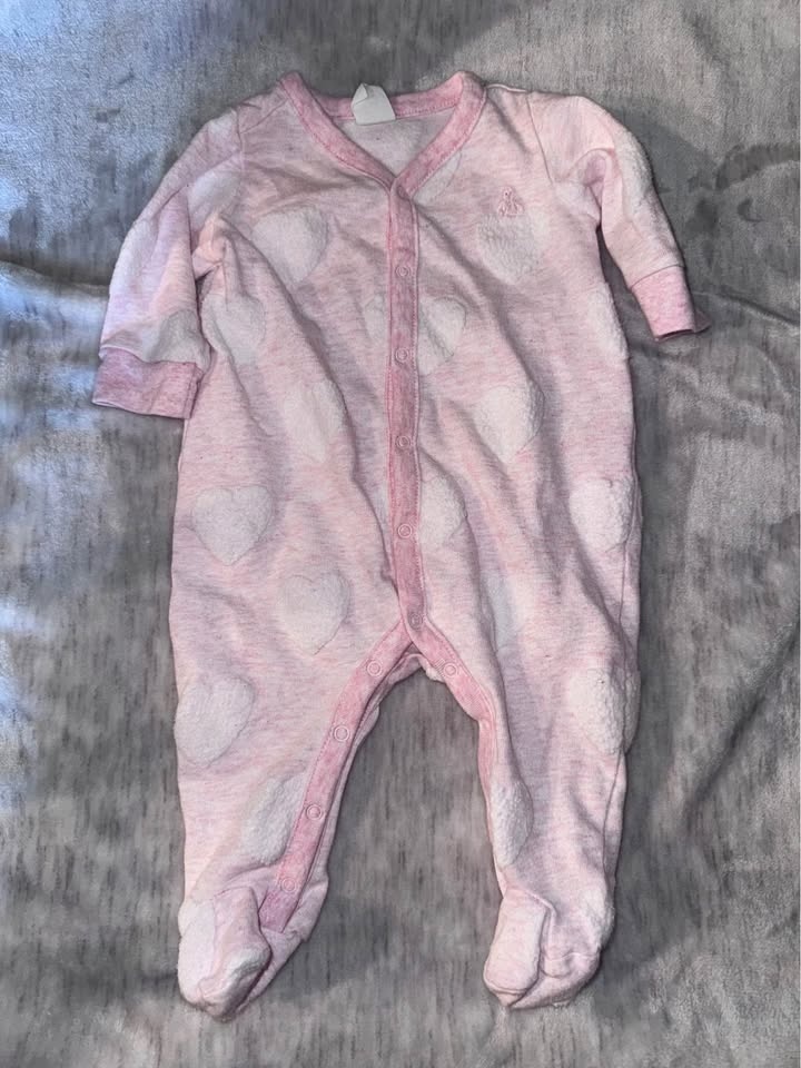 Baby Clothes $3 Each Photo 0-6 Months Approx - photo 2