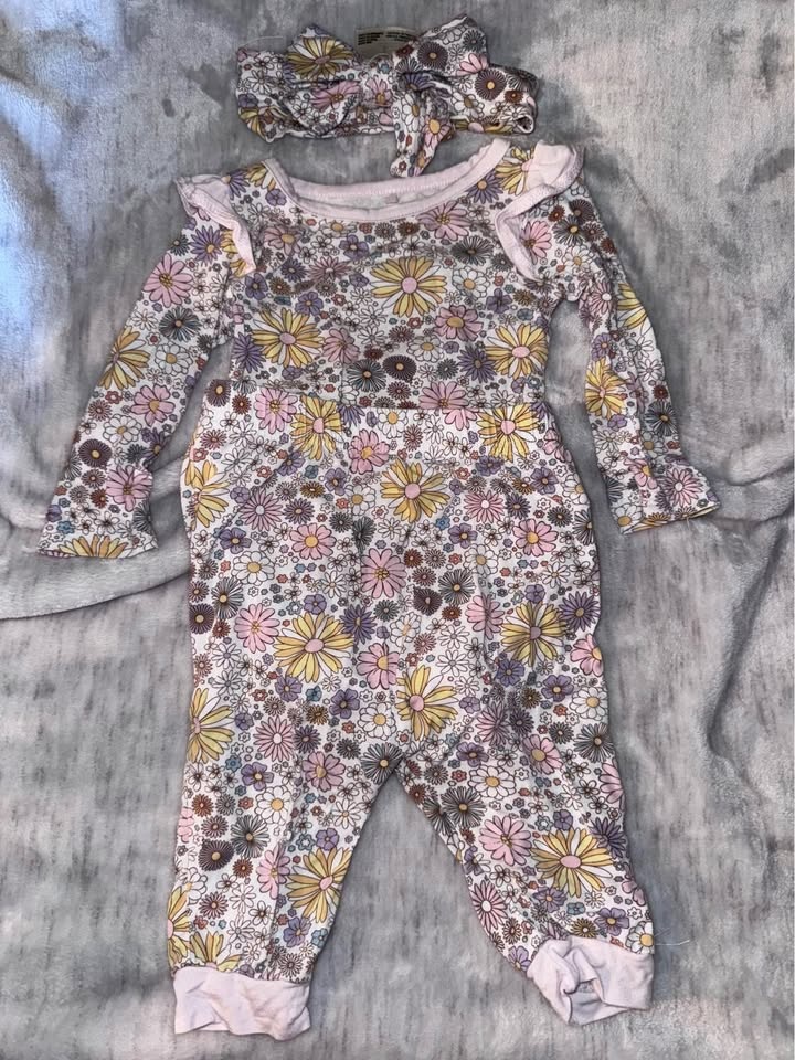 Baby Clothes $3 Each Photo 0-6 Months Approx - photo 3