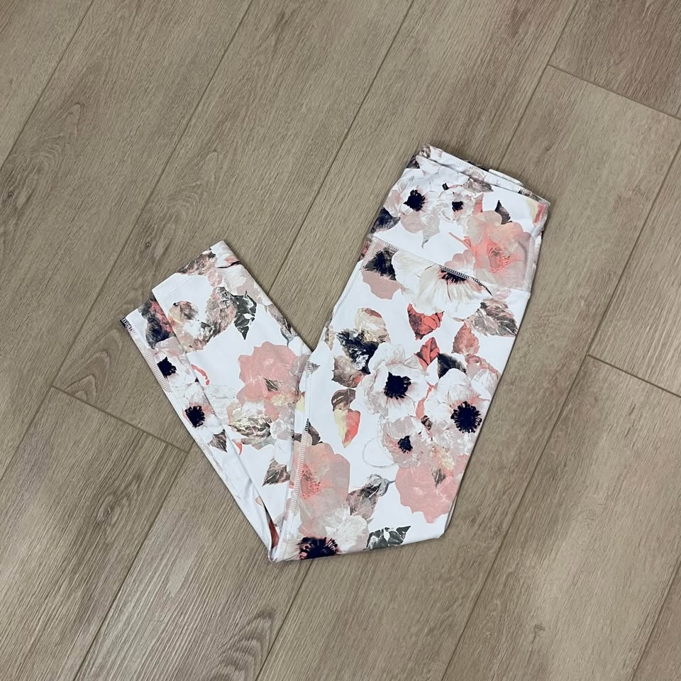 Apana Floral Ankle Crop Leggings - Size S - photo 2