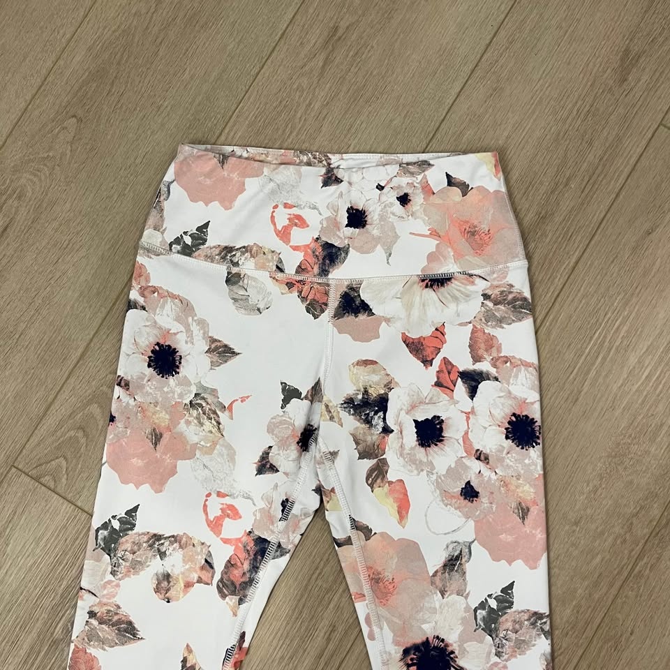Apana Floral Ankle Crop Leggings - Size S - photo 3