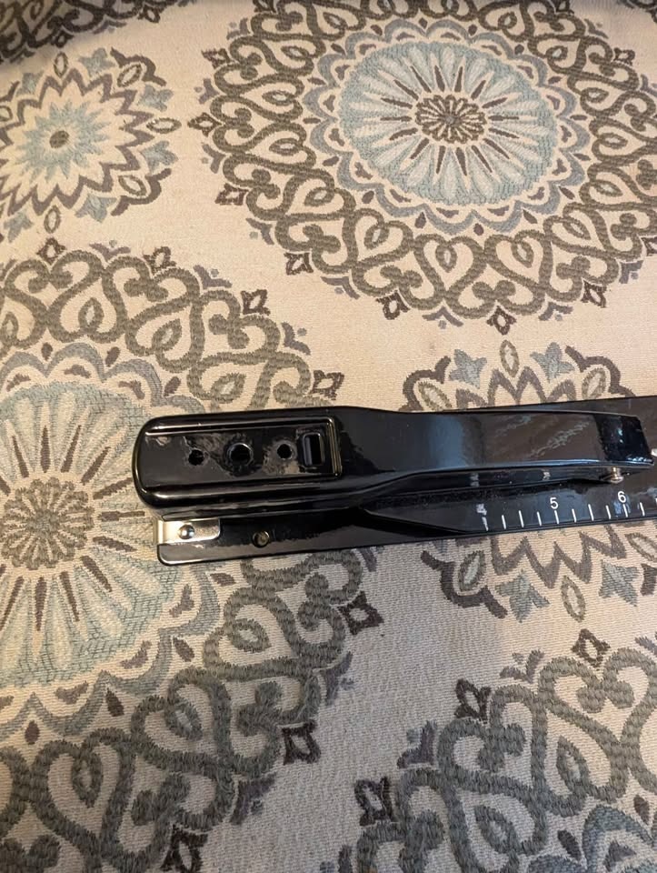 Large black stapler - photo 5