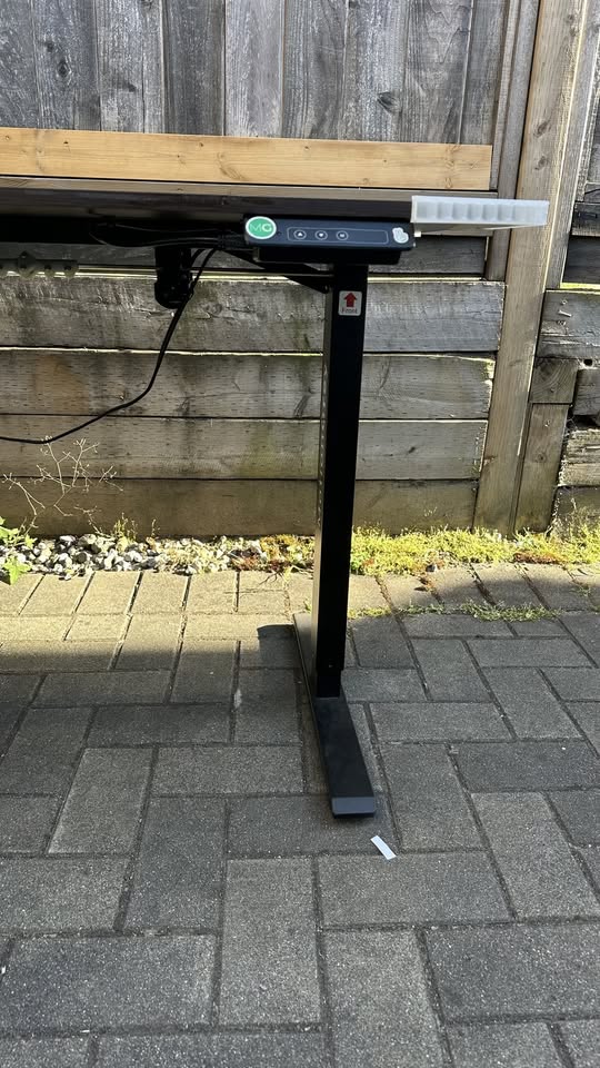 Motion Grey Electric Standing Desk - photo 4