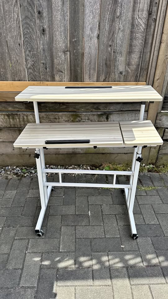 Adjustable Mobile Computer Desk