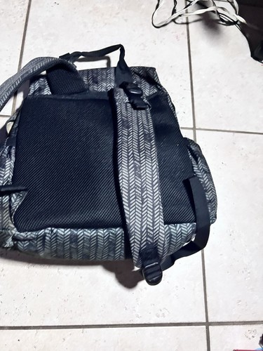 BabbleRoo Diaper Bag Backpack Gray/Blue w/Pacifier case/Changing - photo 4