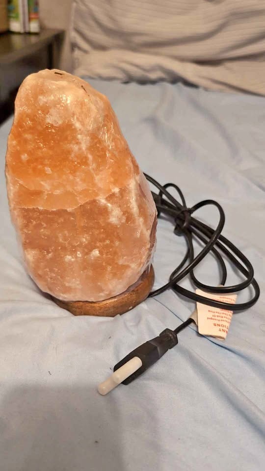 Himalayan Salt Lamp – Natural Glow (Adapter Needed)