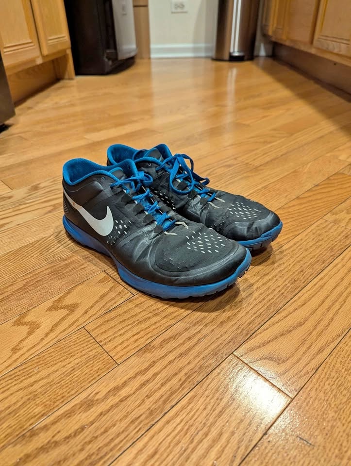 Men's Size 10.5 Blue Sneakers