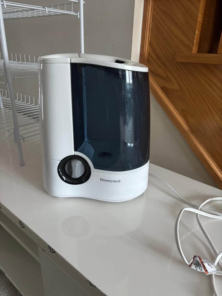Honeywell Warm Humidifier - photo 2