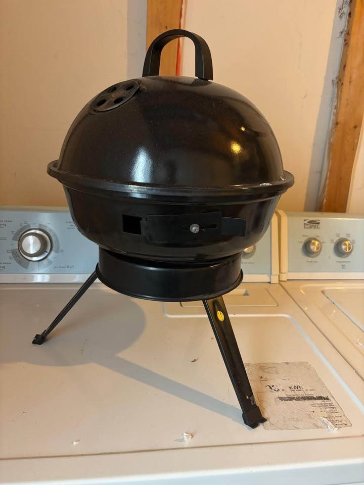 Charcoal Grill - photo 2