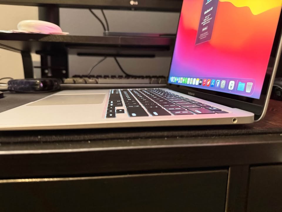 MacBook Air M1 (16GB RAM/512GB SSD) — 100% Battery Health | 4 cy - photo 4