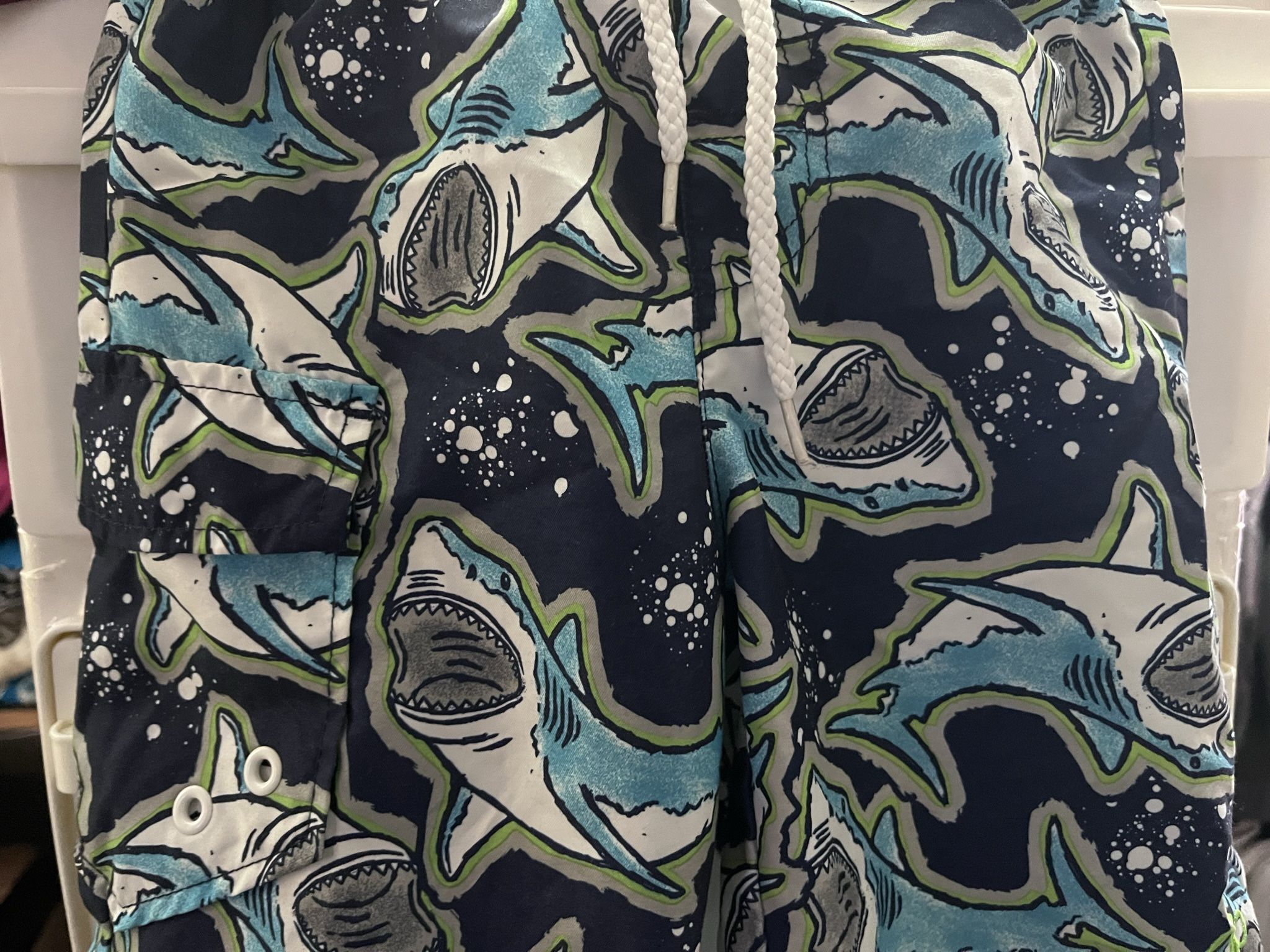 Boy Swim Shorts Size 4/5 - photo 5