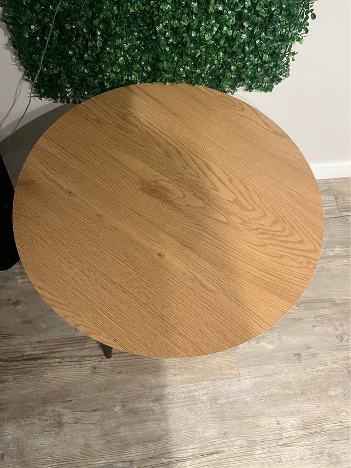 Wooden Round Side Table - photo 2