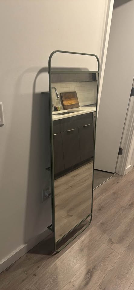 Ikea Granvag Mirror Wall Hanging - photo 3