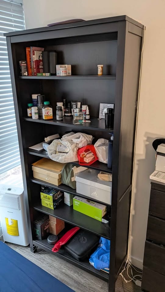 Ikea Hemnes Bookshelf - photo 4