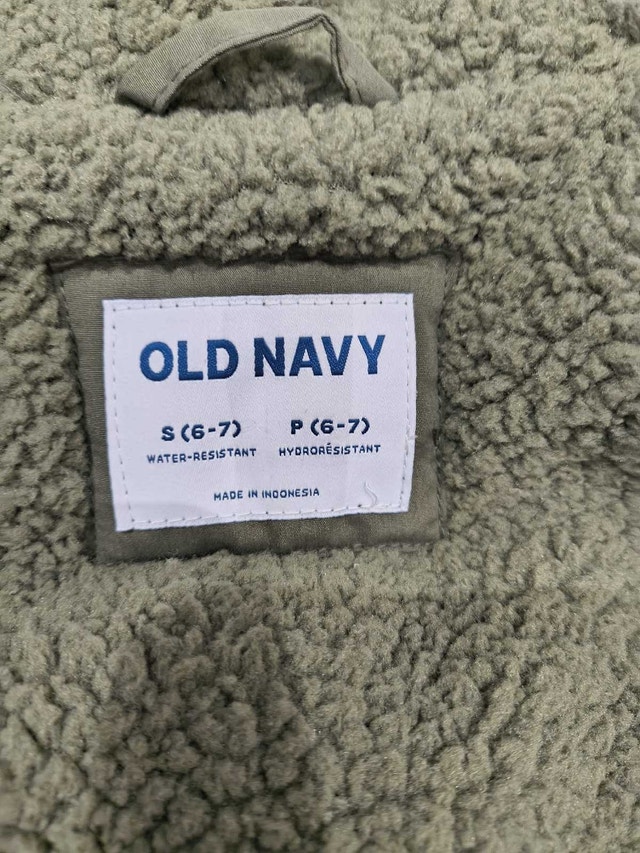 Old Navy Kids Jacket Size 6-7 - photo 3