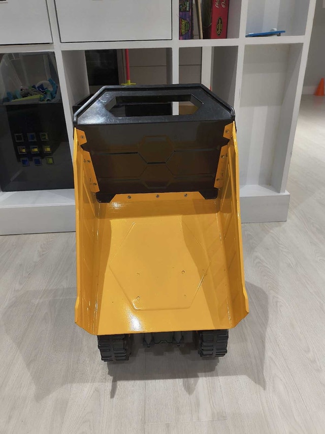 Caterpillar Toy Steel Dump Truck - photo 4
