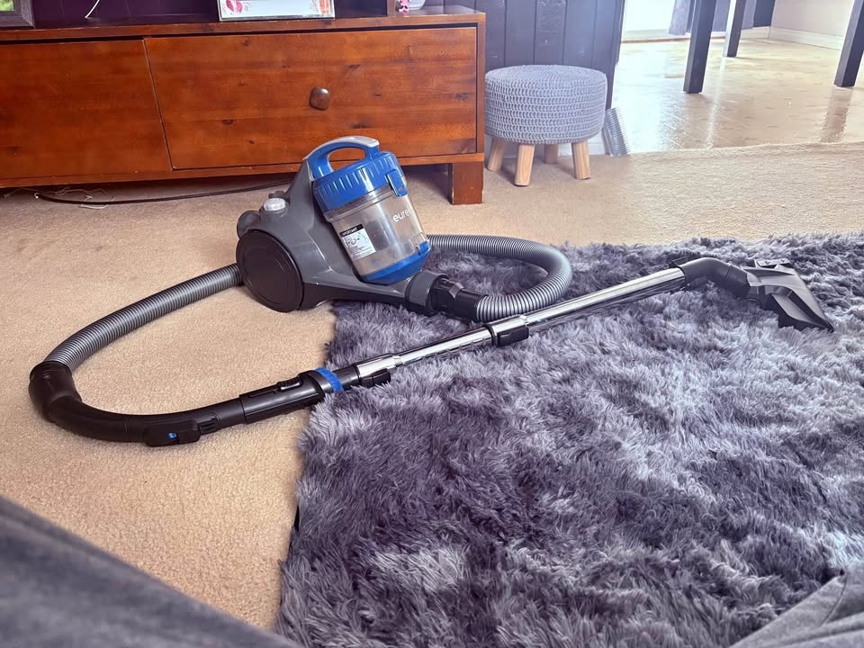 Eureka Lightweight Bagless Canister Vacuum