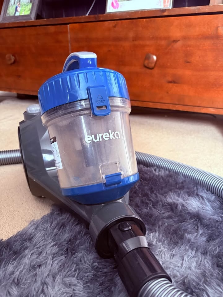 Eureka Lightweight Bagless Canister Vacuum - photo 2