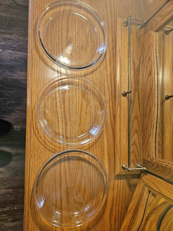 Pyrex Glass Pie Plates (Set of 2)