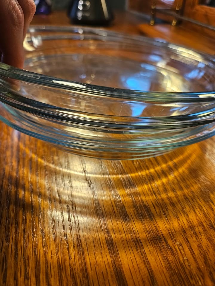Pyrex Glass Pie Plates (Set of 2) - photo 2