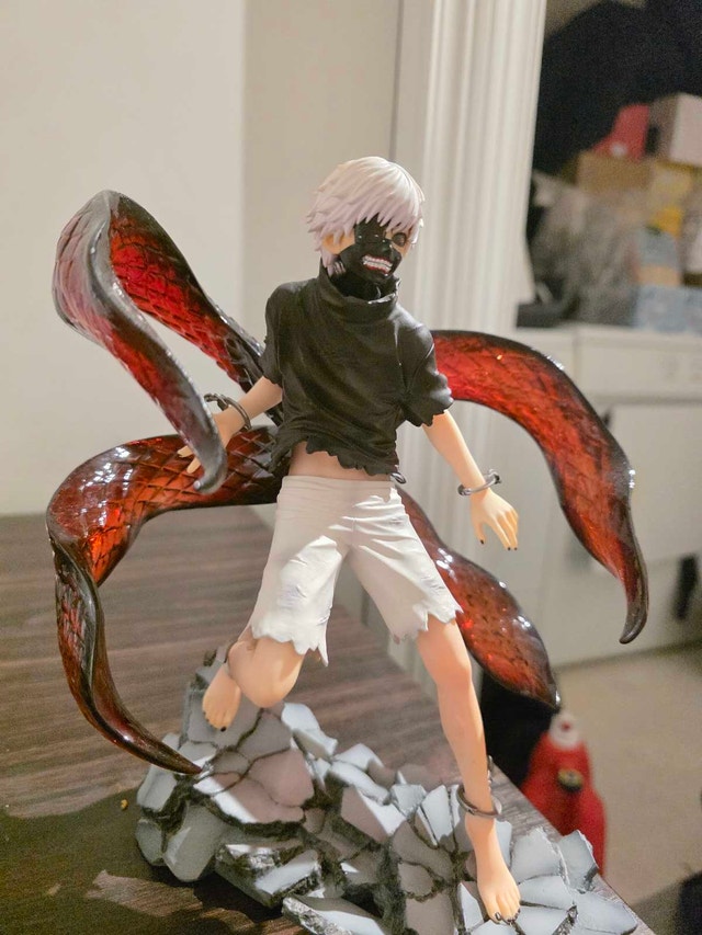 Tokyo Ghoul Ken *RARE* Figure + Freebies - photo 2