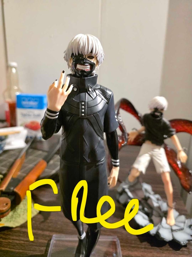 Tokyo Ghoul Ken *RARE* Figure + Freebies - photo 4