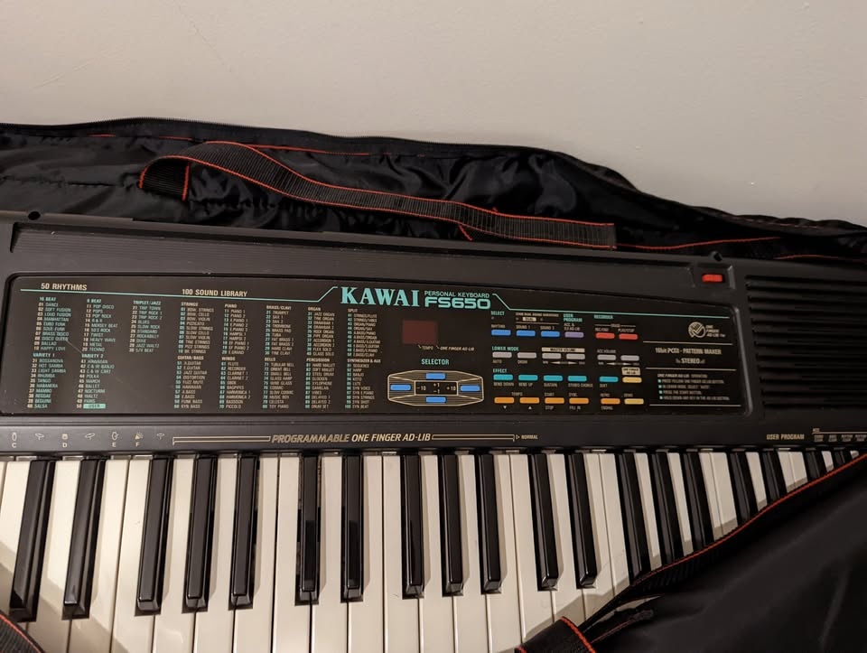 Kawai Electric Keyboard with Carrying Case