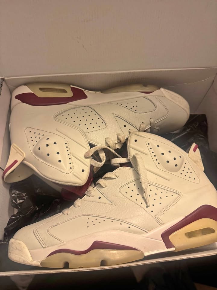 Air Jordan 6 Retro "Maroon" – Size 11.5
