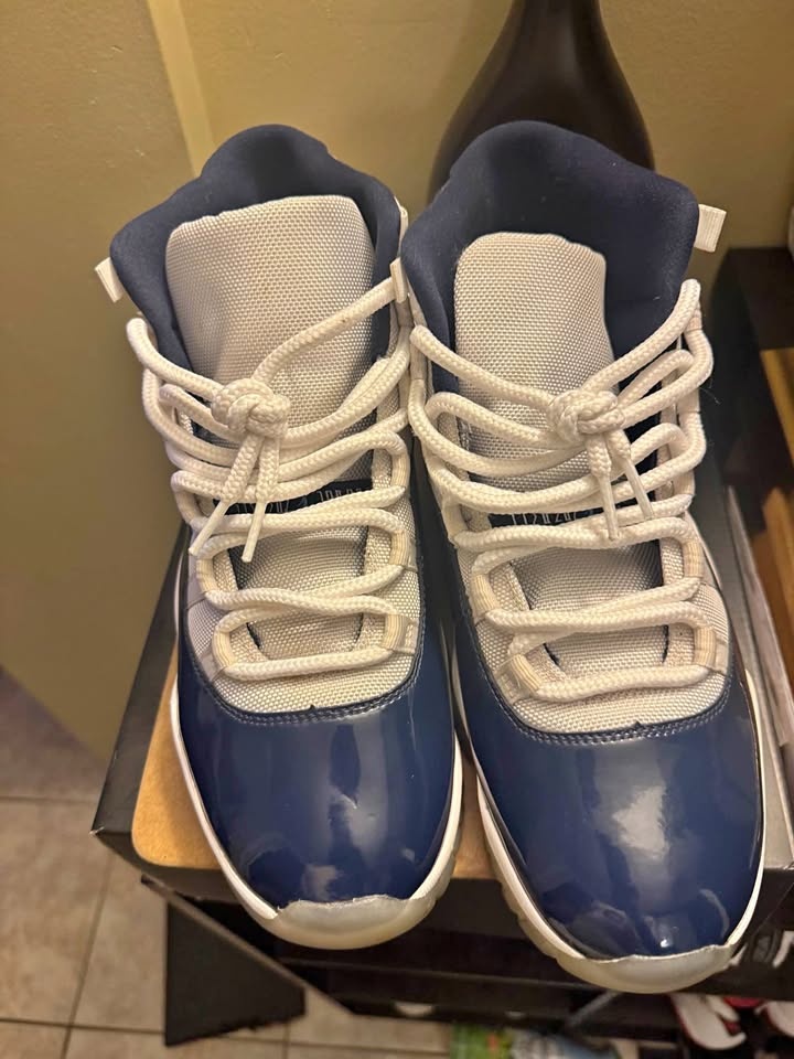 🔥 Jordan 11 “Win Like 82” – Size 11 🔥
