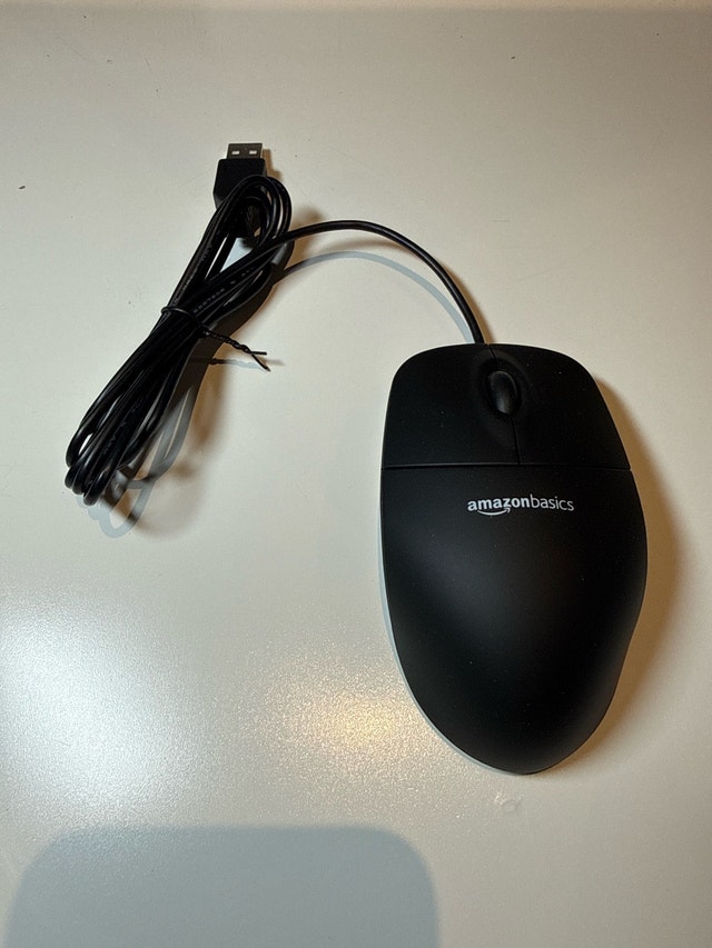 AmazonBasics Mouse