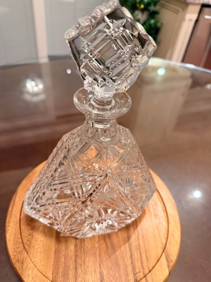 24% Lead Crystal Liquor Dispenser - photo 3