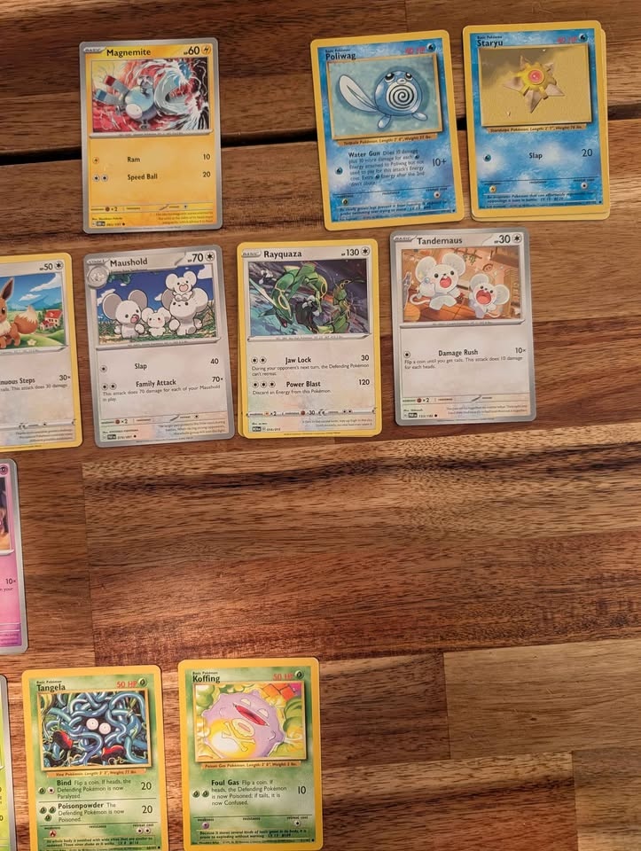 31 Pokemon Cards - photo 4