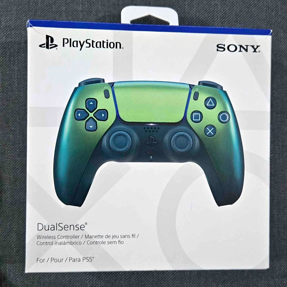 PlayStation 5 DualSense Wireless Controller - Chroma Teal